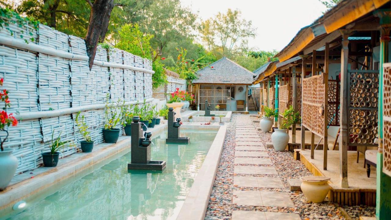 Bungalow Cafe Gili Beachfront Gili Meno Esterno foto