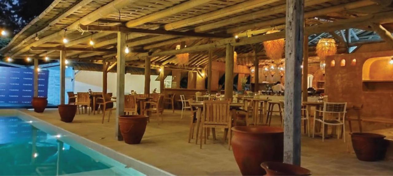 Bungalow Cafe Gili Beachfront Gili Meno Esterno foto