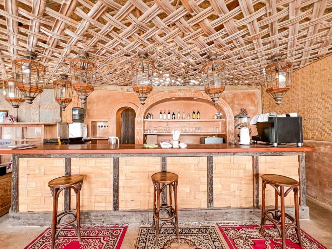 Bungalow Cafe Gili Beachfront Gili Meno Esterno foto